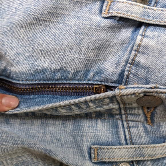 Mile High Levi's - Picture 4 of 5